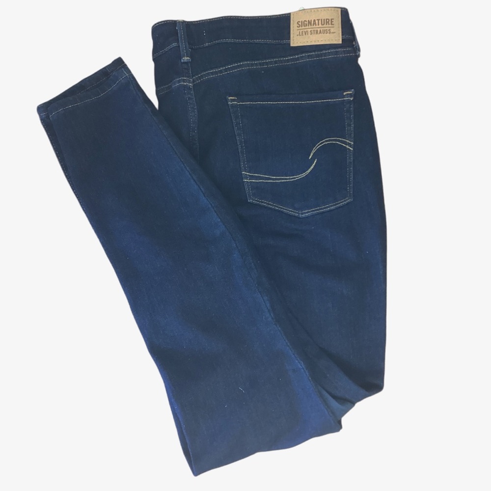 NWOT Signature by Levi Strauss High Rise Skinny Jeans Dark Blue
